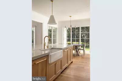 5200 Dorset Avenue, Chevy Chase, MD 20815 - Photo 19