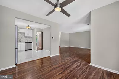 854 Quince Orchard Boulevard #202, Gaithersburg, MD 20878 - Photo 7