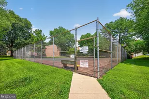 854 Quince Orchard Blvd, Gaithersburg, MD 20878 - Photo 19