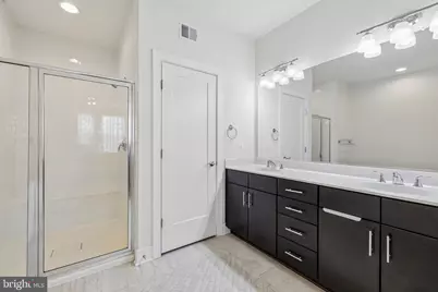 918 King Farm Boulevard, Rockville, MD 20850 - Photo 5