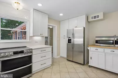 14811 Springfield Road, Germantown, MD 20874 - Photo 25
