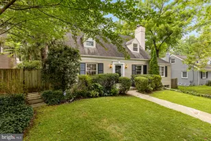 5806 Wilson Ln, Bethesda, MD 20817 - Photo 3
