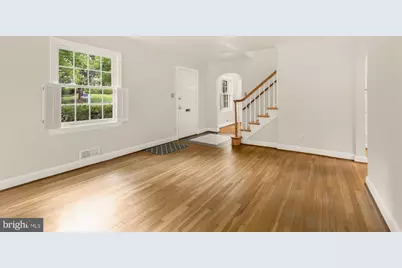 5806 Wilson Lane, Bethesda, MD 20817 - Photo 5