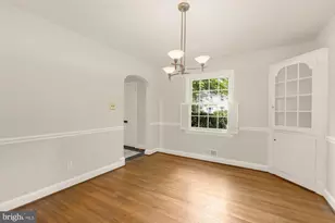 5806 Wilson Ln, Bethesda, MD 20817 - Photo 9