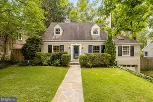 5806 Wilson Ln, Bethesda, MD 20817 - Photo 1