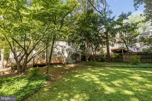 5806 Wilson Ln, Bethesda, MD 20817 - Photo 37
