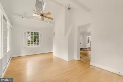 5806 Wilson Lane, Bethesda, MD 20817 - Photo 7