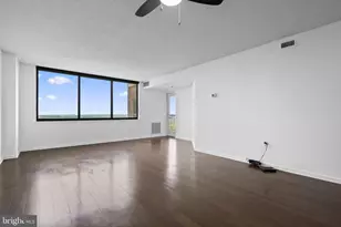 10101 Grosvenor Pl, Rockville, MD 20852 - Photo 5