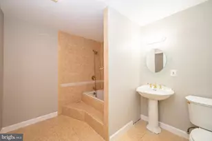 20625 Boland Farm Rd, Germantown, MD 20876 - Photo 9
