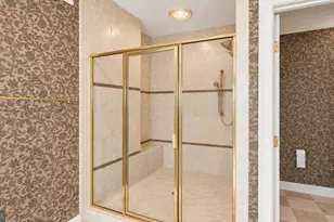 12600 Hill Creek Ln, Potomac, MD 20854 - Photo 39