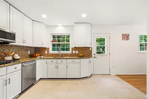 13410 Dowlais Dr, Rockville, MD 20853 - Photo 9