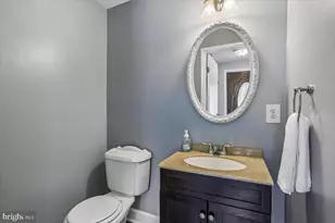 18732 Barn Swallow Terrace, Gaithersburg, MD 20879 - Photo 15