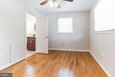 9902 Holmhurst Road, Bethesda, MD 20817 - Photo 15
