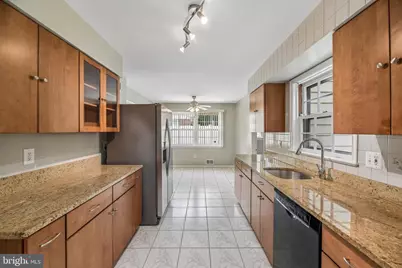 8839 Tuckerman Lane, Rockville, MD 20854 - Photo 27