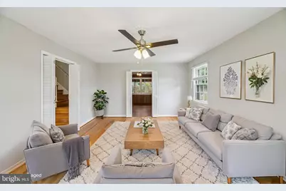 8839 Tuckerman Lane, Rockville, MD 20854 - Photo 11