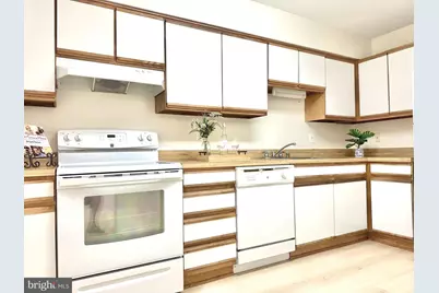 3330 N Leisure World Boulevard #5-820, Silver Spring, MD 20906 - Photo 13