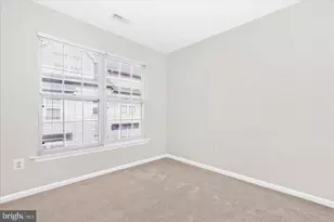 9621 Athens Pl, Gaithersburg, MD 20878 - Photo 13