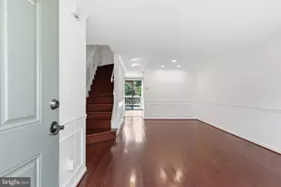 9504 Dunbrook Ct, Gaithersburg, MD 20886 - Photo 3