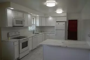 9 Stoneyhurst Ct, Olney, MD 20832 - Photo 3