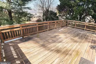 18008 Wagonwheel Ct, Olney, MD 20832 - Photo 3