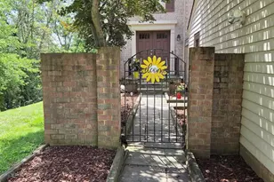 19715 Greenside Terrace, Montgomery Village, MD 20886 - Photo 3