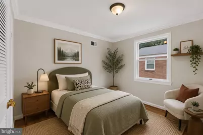 6035 Chatsworth Lane, Bethesda, MD 20814 - Photo 9