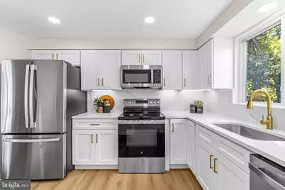 20716 Scottsbury Drive, Germantown, MD 20876 - Photo 11