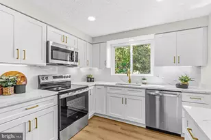 20716 Scottsbury Dr, Germantown, MD 20876 - Photo 15