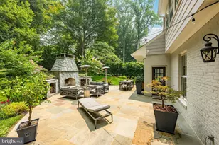 7301 Masters Dr, Potomac, MD 20854 - Photo 9