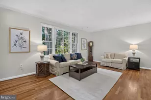 1988 Lancashire Dr, Potomac, MD 20854 - Photo 3