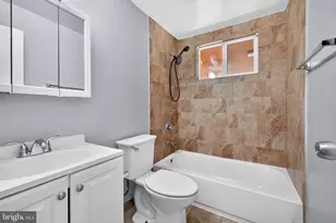 608 Burgundy Dr, Rockville, MD 20850 - Photo 9