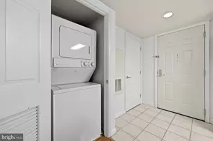 11710 Old Georgetown, North Bethesda, MD 20852 - Photo 19