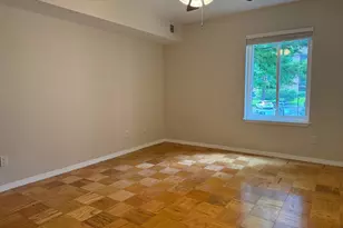 5817 Edson Ln, Rockville, MD 20852 - Photo 9