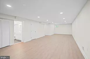 11305 Mapleview Dr, Silver Spring, MD 20902 - Photo 31