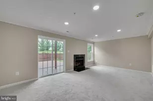 8101 Chelaberry Ct, Gaithersburg, MD 20879 - Photo 29