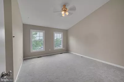 8101 Chelaberry Court, Gaithersburg, MD 20879 - Photo 17