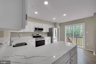 8101 Chelaberry Ct, Gaithersburg, MD 20879 - Photo 7