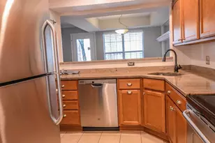 10715 Hampton Mill Terrace, Rockville, MD 20852 - Photo 9