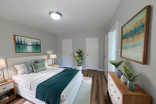 4824 Chevy Chase Dr, Chevy Chase, MD 20815 - Photo 3