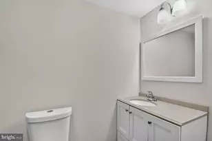 9305 Bathgate Ct, Montgomery Village, MD 20886 - Photo 21