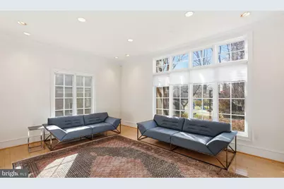 8537 Rapley Preserve Circle, Potomac, MD 20854 - Photo 5