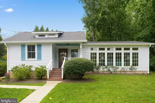 4601 Waverly Ave, Garrett Park, MD 20896 - Photo 3