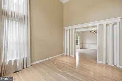 10417 Snow Point Drive, Bethesda, MD 20814 - Photo 5