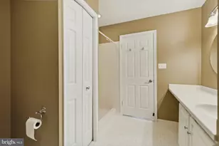 7230 Taveshire Wy, Bethesda, MD 20817 - Photo 15