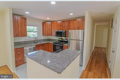 24201 Bush Hill Road, Gaithersburg, MD 20882 - Photo 15