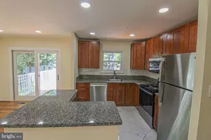 24201 Bush Hill Rd, Gaithersburg, MD 20882 - Photo 17