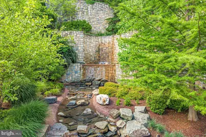 8111 River Road #122, Bethesda, MD 20817 - Photo 11