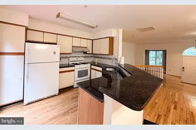 13759 Lark Song Drive, Germantown, MD 20874 - Photo 7