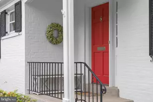 6709 Pemberton St, Bethesda, MD 20817 - Photo 3