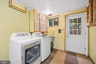 7016 Hopewood St, Bethesda, MD 20817 - Photo 57
